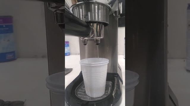 Delonghi coffee machines service Ec685.descals process смотреть онлайн