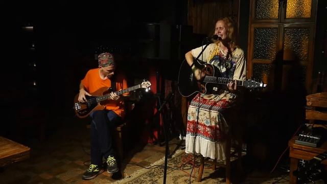 Леона -- Под чёрным флагом (Ижевск, 21.08.2021) смотреть онлайн