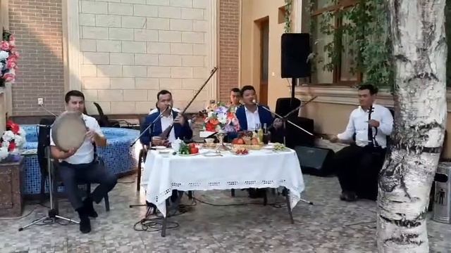 #гуллар_юзида_ханда / MUZAYYAN /Alisher Abdug'ofurov & Akmaljon Usmonov xalqimizni yahshi kunlarida смотреть онлайн