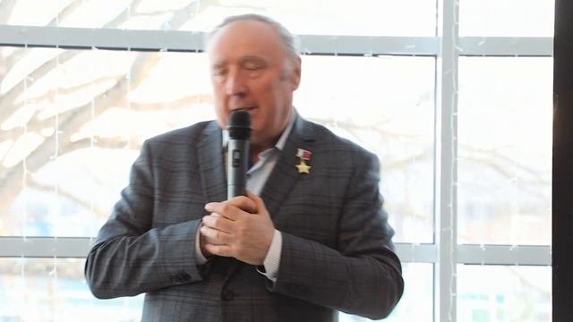Патриотический урок для спортсменов нашей школы с Валерием Чухванцевым
