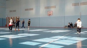 Шандалинова Г.Т. девочки против мальчиков игра баскетбол 5 д и теннисисты