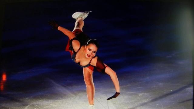 Когда будут выступать Александра Трусова и Алина Загитова. смотреть онлайн