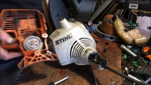 FS-55 Stihl Как завести триммер?!Просто подёргать за верёвочку 10000 раз!!!...!!!