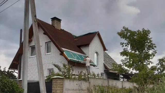 Демонтаж ондулина и монтаж металлочерепицы