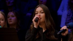 В саду склонился Божиь Сын - Песня - Семья Жученя