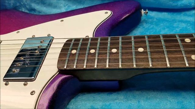 Retro Resto-mod Jazzmaster + Wide Range Humbuckers, 2017/21 - Purpleburst Metal Flake смотреть онлайн
