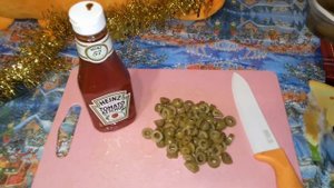 Солянка из набора для солянки С добавлением копченого куриного филе,вареной и копченой колбасы