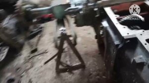 Мелкий ремонт трактора МТЗ 82 турбо. Установка промежутки и коробки.