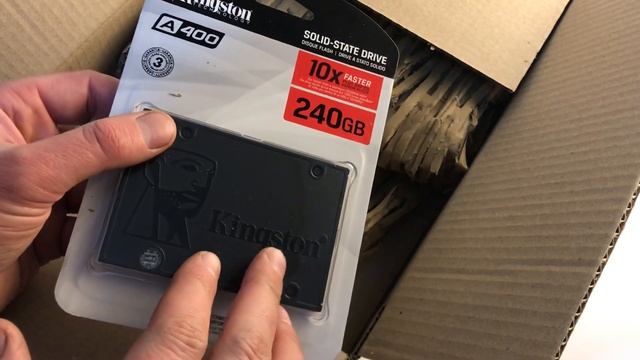 Распаковка лучшего SSD диска Kingston A400 до 1500 рублей