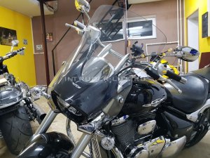 Установка ветрового стекла "National Cycle" на Suzuki Boulevard M50 или Intruder VZ800 / M800.