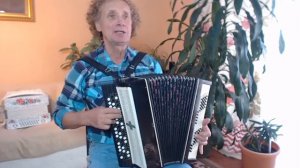 Я помню сад и ту аллею...