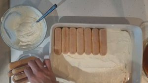 Тирамису с творогом и сметаной