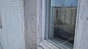 Протекание фасада Через деревянные окна.