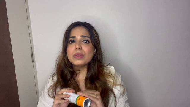 la roche posay anthelios invisible face spray spf50 review | how to spray sunscreen on face смотреть онлайн