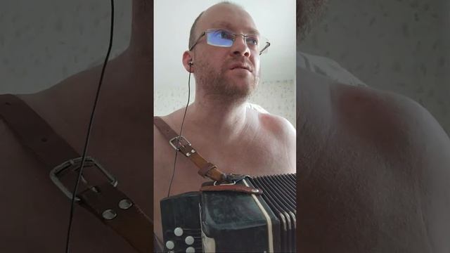 Готовлю курицу с рожками, салат (мукбанг) и пою с баяном смотреть онлайн