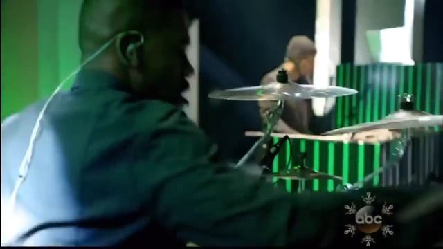 Lady Gaga - MANiCURE - Lady Gaga & the Muppets' смотреть онлайн