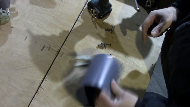 Не выбрасывайте обрезки канализационной трубы и ламината!Do not throw away sewer pipe scraps! смотреть онлайн