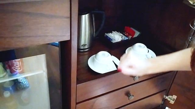 Intercontinental Bali один из лучших отелей на БАЛИ на первой линии на ДЖИМБАРАНЕ смотреть онлайн