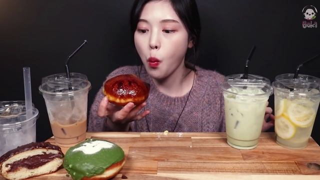 ASMR Cream-Filled Donut Dessert_Eat with Boki