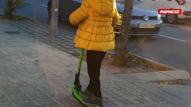 NINCO WHEELS ROCKET E-SCOOTER смотреть онлайн