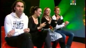 Марина Девятова в игре "Крокодил " на Муз ТВ.