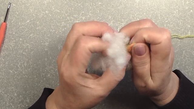 Мышонок для левшей. Вязание крючком. Mouse Crocheting. смотреть онлайн