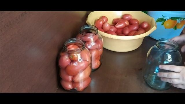 Помидоры в собственном соку.Без уксуса,без стерилизации.Старый мамин рецепт.Зимой помидоры хоть реж смотреть онлайн