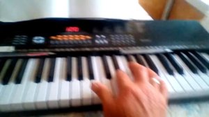 Адреналин. Ковыляй потихонечку. на синтезаторе разбор