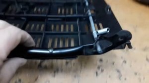 Загнули механизм регулировки спинки прогулочного блока на коляске