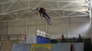КАК в 9 лет НАУЧИТЬСЯ 360 на BMX - MTB