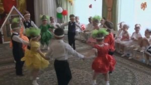 Осенний утренник Полька "Овощей" средняя группа