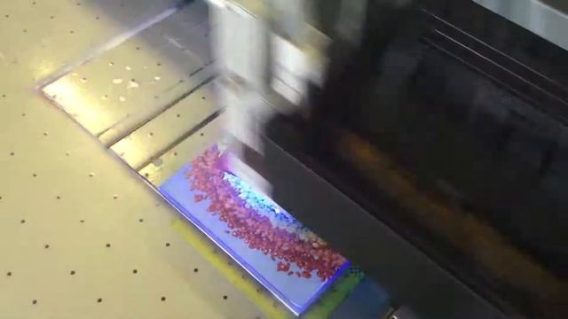 Печать на стекле УФ принтер Azon QUV смотреть онлайн