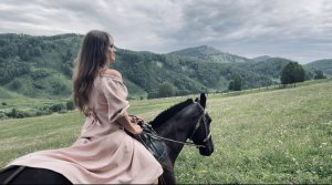 Екатерина Тузова - "Есаул" (кавер-версия песни А. Розенбаума и группы "Пелагея")