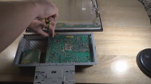 Монитор Acer v193 не включается, мигает желтый индикатор, ремонт