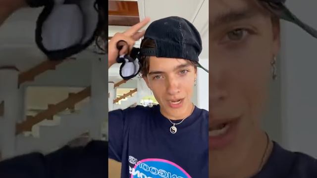 noah urrea live with melanie, lamar and savannah (13.04) смотреть онлайн