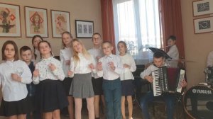 Ансамбль. Муз. М.Славкина, сл. В.Орлова "Старушка и Пират"