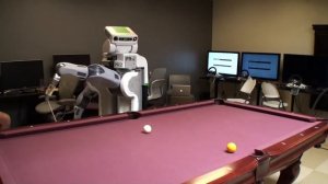 робот бильярдист!!