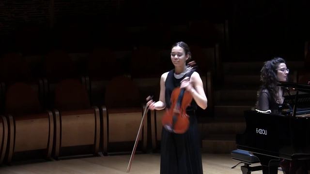 Maria KROPOTKINA. Clara DUTTO. Auditorium Museo del Violino di Cremona