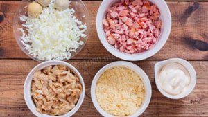 Салат Ночь с курицей