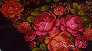 Родаминовые розы. Цветочная сказка. Павловопосадский платок