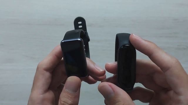 Xiaomi MI BAND 6 vs Realme BAND 2!! Comparativo, qual é MELHOR, qual VALE A PENA Comprar? смотреть онлайн