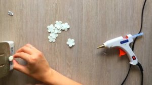 Декор свадебных бокалов. Мастер-класс. Декор бокалов своими руками. Красивые свадебные бокалы