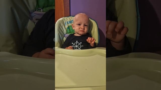 Авокадо. Как научить ребёнка есть авокадо. Avocado. смотреть онлайн