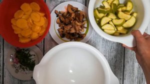 Кабачки, картошка и грибы = прекрасное блюдо! Минимум усилий - превосходный результат!