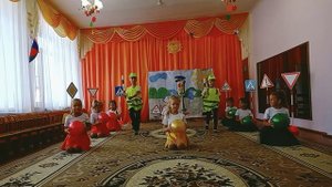 Танец Светофор. Развлечение в группе "Васильки"