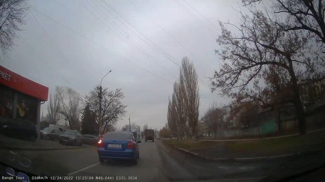 Луганск, ул. Чапаева, Линева, кв. Гаевого. 2022 12.24 15:21:35 смотреть онлайн