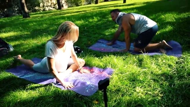 ЙОГА ТРЕНЕР ПРОТИВ КАЧКА | ЗАРУБА Алексея Столярова и Александры Прохоровой смотреть онлайн