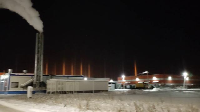 Световые столбы в Санкт-Петербурге 10.12.2021. Light pillar in Saint-Petersburg 10.12.2021