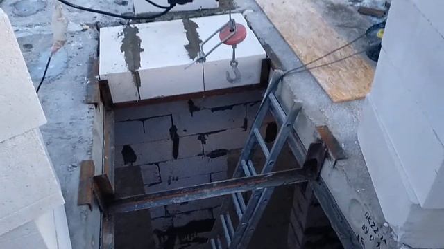 выход на плоскую кровлю смотреть онлайн