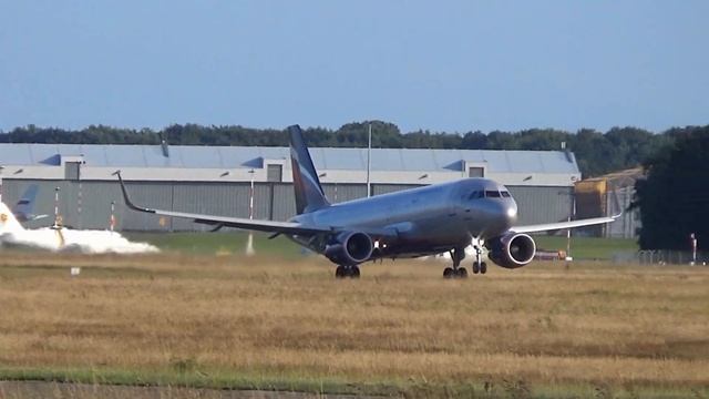 Aeroflot A320-214(WL) Takeoff Hamburg Airport RWY 33 VQ-BSI смотреть онлайн